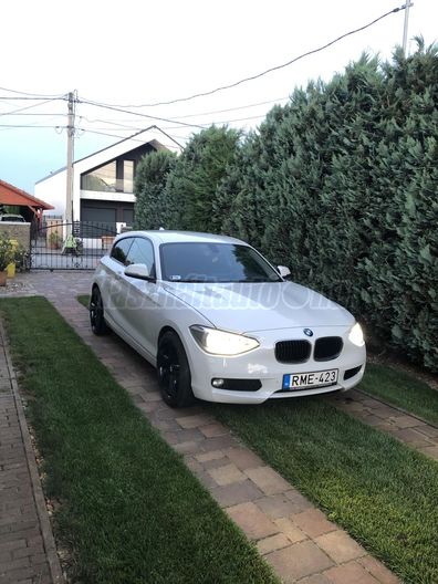 BMW 116 116d (5 személyes )