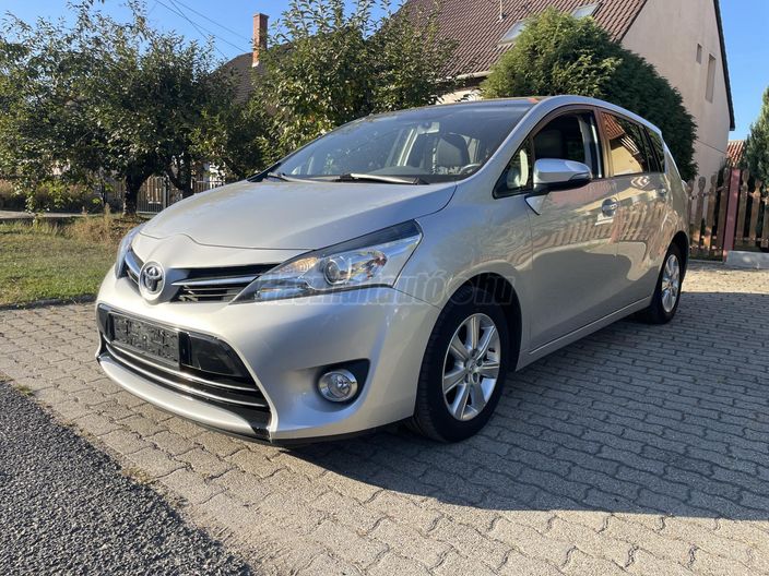 TOYOTA VERSO 1.6 D-4D Executive TSS