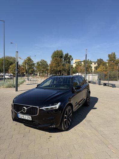 VOLVO XC60 2.0 [D4] R-Design Geartronic