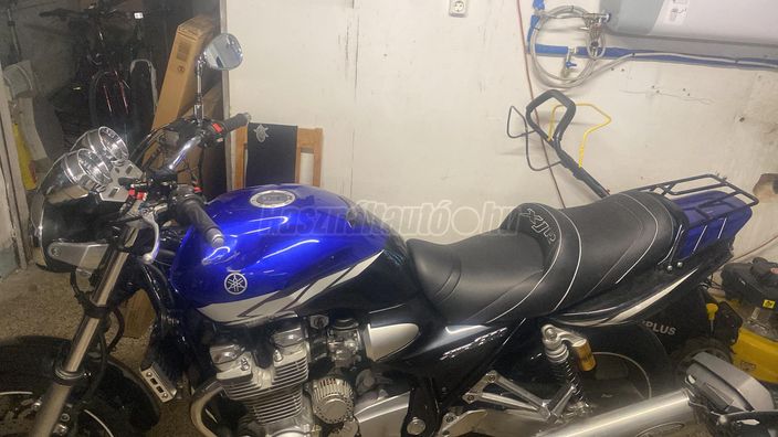 YAMAHA XJR 1300