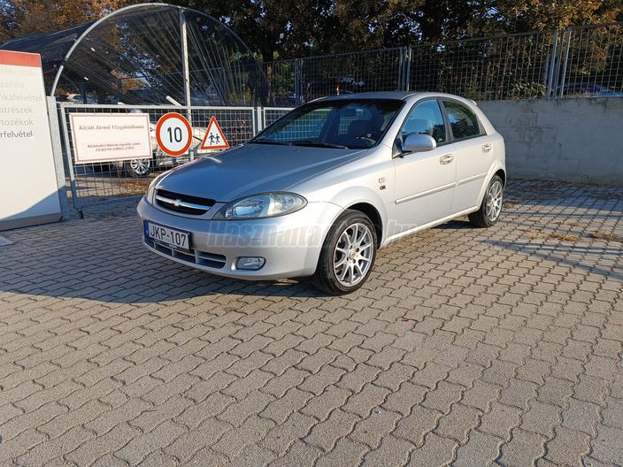 CHEVROLET LACETTI 1.6 16V Platinum
