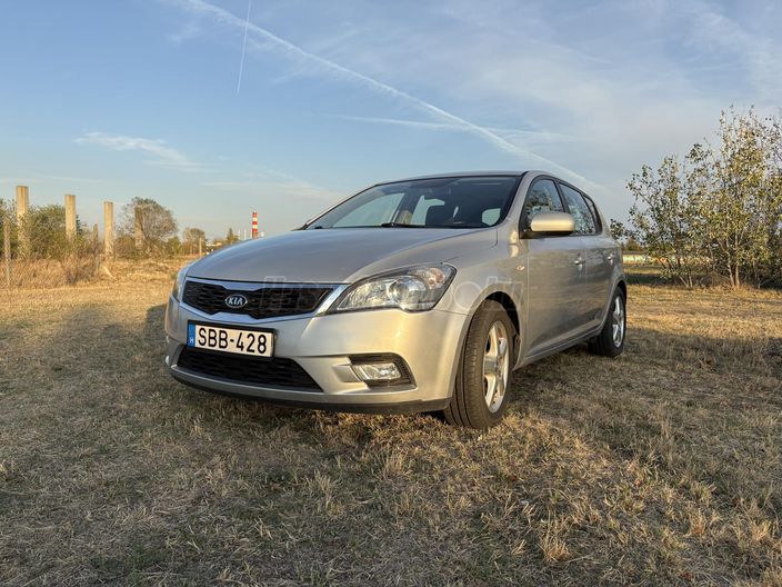 KIA CEE'D 1.6 EX EURO5