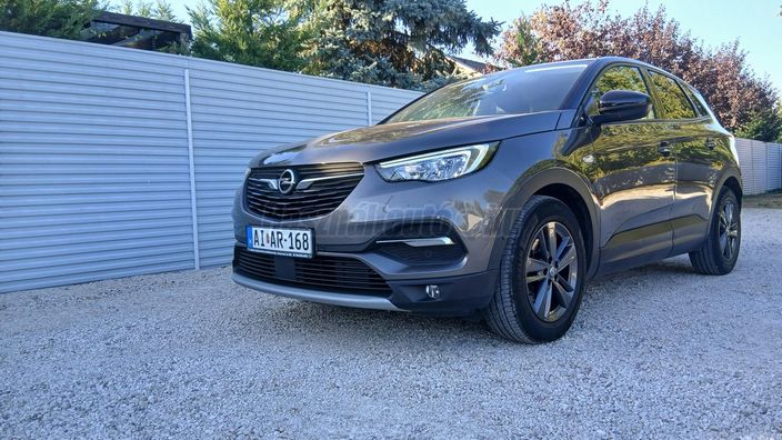 OPEL CROSSLAND X 1.2 T Business Elegance