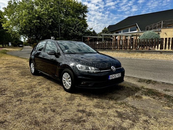 VOLKSWAGEN GOLF VII 1.0 TSI BMT Trendline