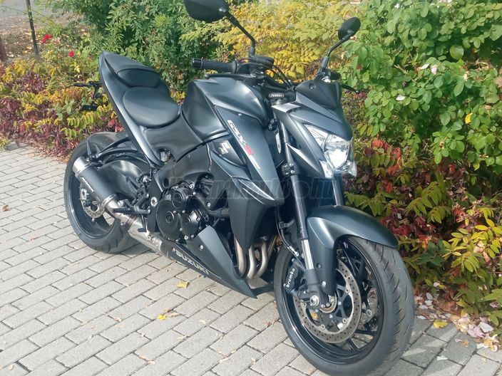 SUZUKI GSX-S 1000