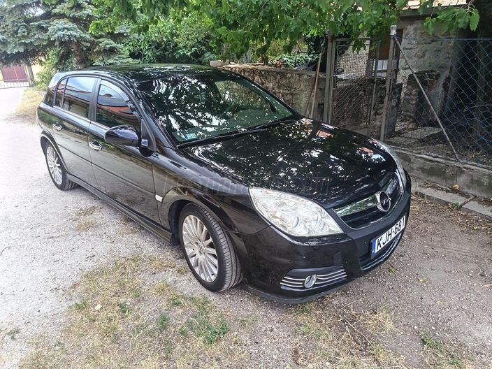 OPEL SIGNUM 2.0 T Elegance