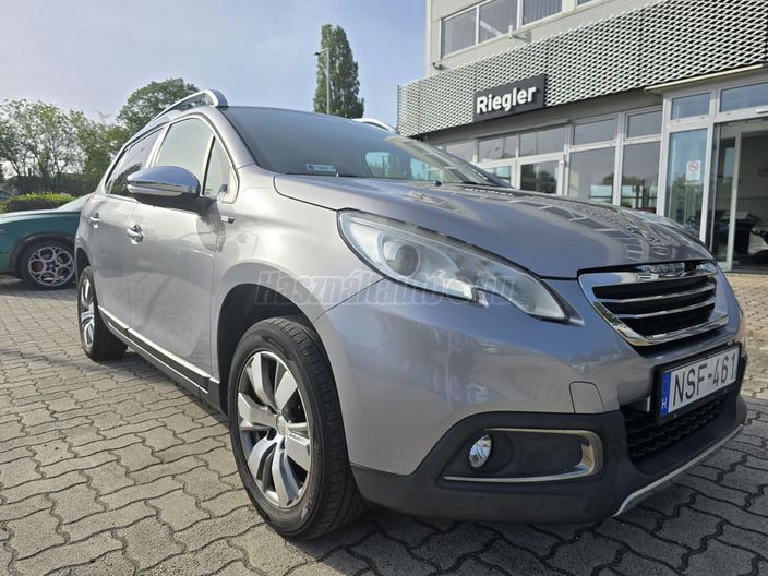 PEUGEOT 2008 1.2 PureTech Style