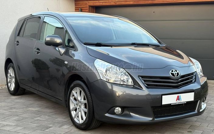 TOYOTA VERSO 1.6 Style Navi