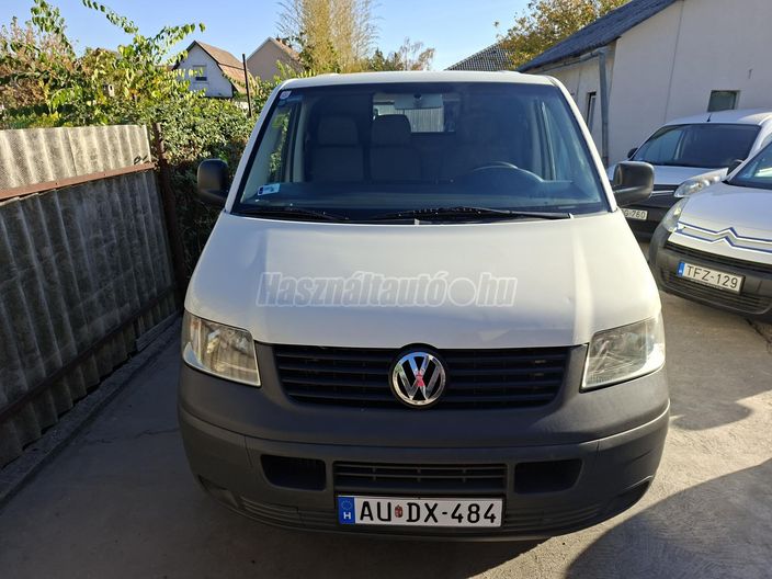 VOLKSWAGEN TRANSPORTER T5 1.9 TDI