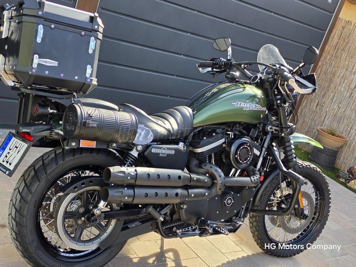 HARLEY-DAVIDSON SPORTSTER 1200 CUSTOM