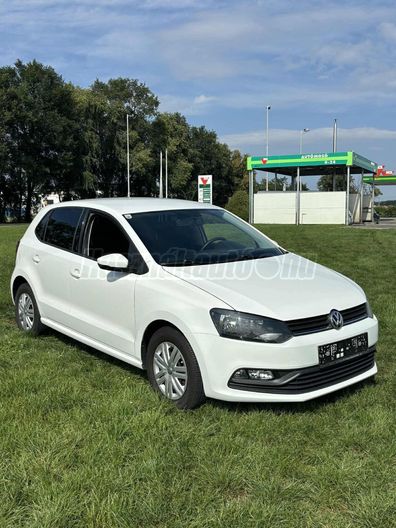 VOLKSWAGEN POLO VI 1.0 MPI Comfortline
