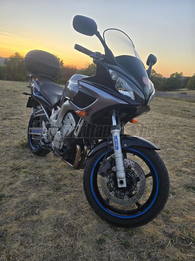 YAMAHA FZ6-S (FAZER)