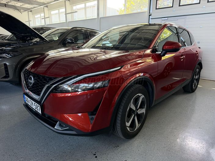 NISSAN QASHQAI 1.3 DIG-T Mild Hybrid N-Connecta X-Tronic