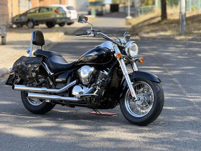 KAWASAKI VN 900