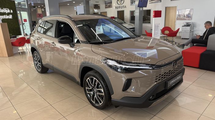 TOYOTA COROLLA CROSS 1.8 Hybrid Style e-CVT