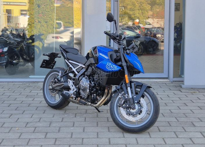 SUZUKI GSX 8 S