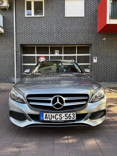 MERCEDES-BENZ C 220