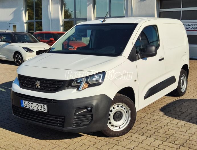 PEUGEOT PARTNER 1.5 BlueHDi 100 Premium L1 (3 személyes )