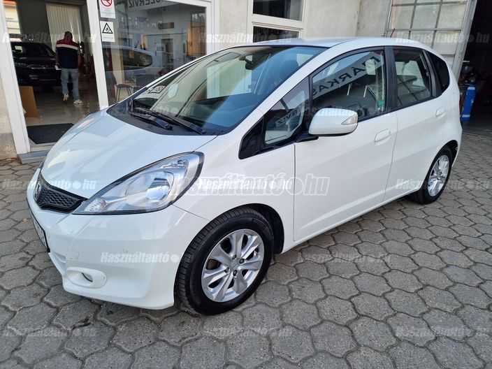 HONDA JAZZ 1.4 Elegance CVT