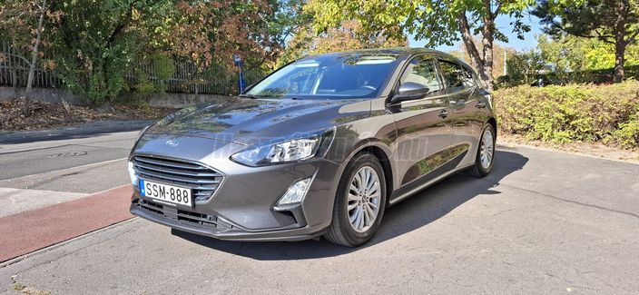 FORD FOCUS 1.0 EcoBoost Titanium