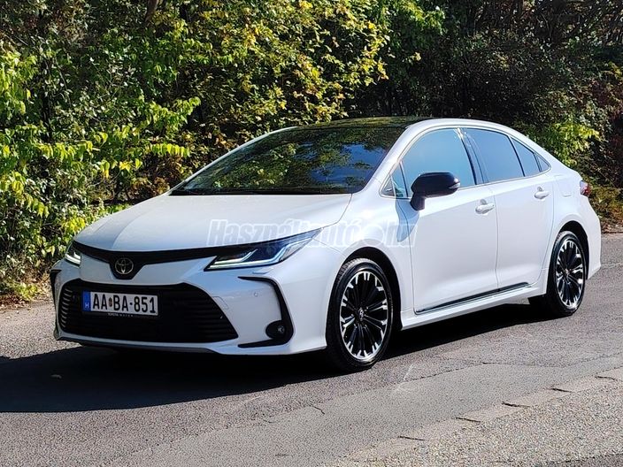 TOYOTA COROLLA Sedan 1.8 Hybrid GR-Sport Dynamic e-CVT
