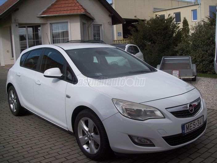 OPEL ASTRA J 1.4 T Active