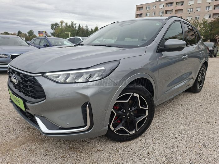FORD KUGA 2.5 FHEV ST-Line X CVT