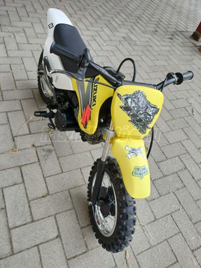 SUZUKI JR 50
