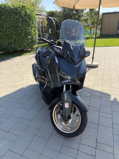 YAMAHA X-MAX 300 TECH MAX