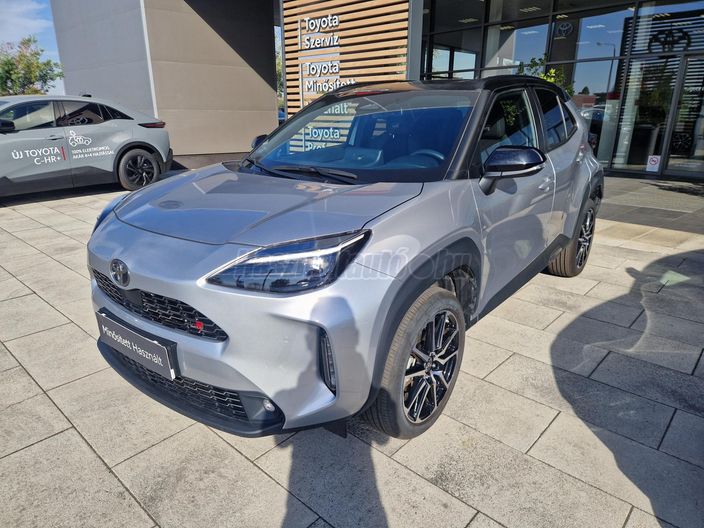 TOYOTA YARIS CROSS 1.5 Hybrid GR Sport e-CVT