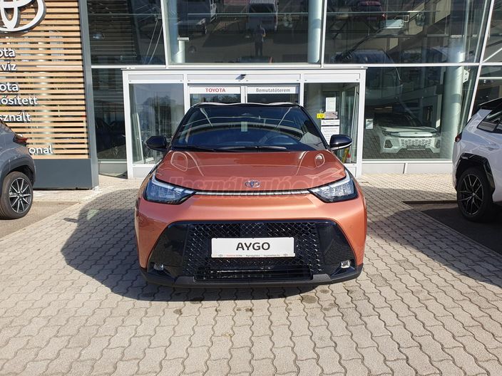 TOYOTA AYGO X 1.5 Hybrid Style e-CVT