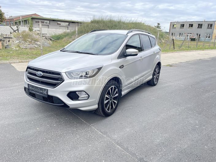 FORD KUGA 1.5 EcoBoost ST-Line