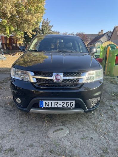 FIAT FREEMONT 2.0 Mjet Lounge 4x4 (Automata) (7 személyes )
