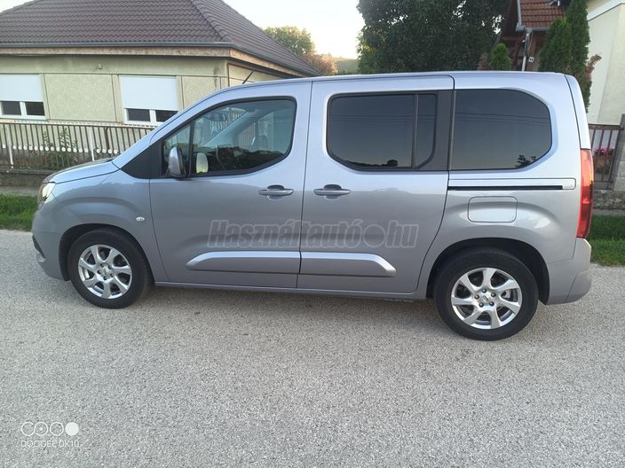 OPEL COMBO Life 1.2 T Enjoy (7 személyes )