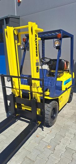 KOMATSU FG 15