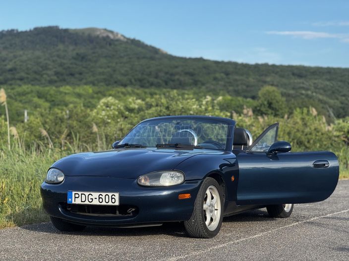 MAZDA MX-5 1.6i 16V Soft Top