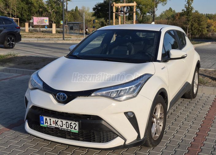 TOYOTA C-HR 1.8 Hybrid Style e-CVT
