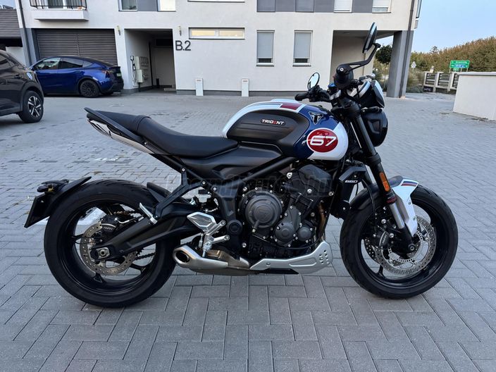 TRIUMPH TRIDENT