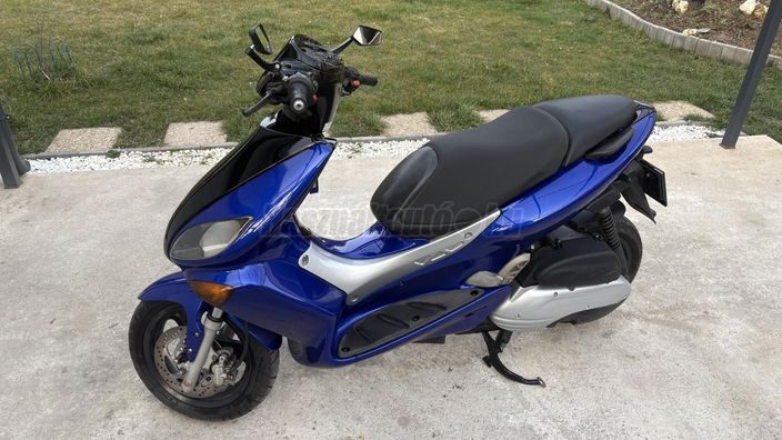 YAMAHA MAXSTER 125