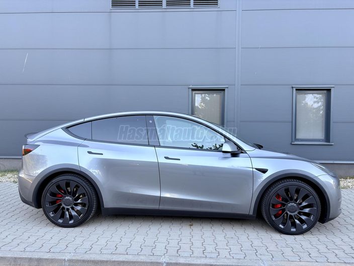 TESLA MODEL Y Performance AWD (Automata)