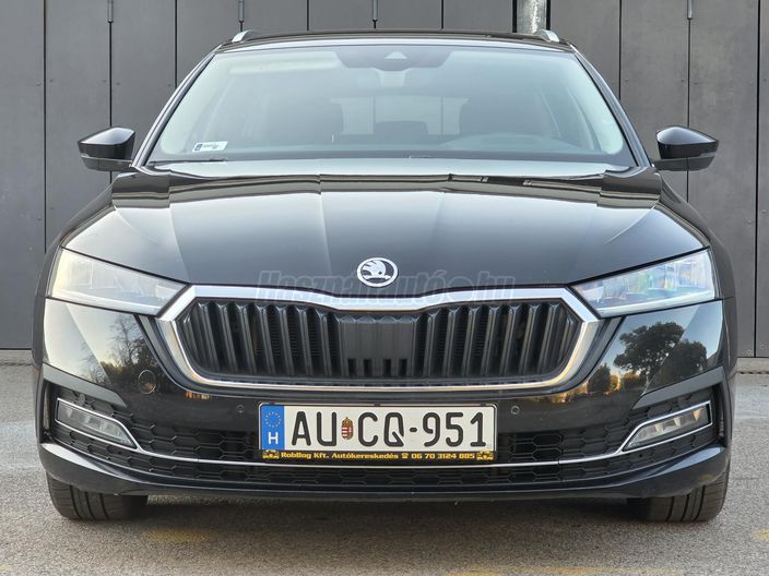 SKODA OCTAVIA Combi 2.0 TDI SCR SportLine DSG