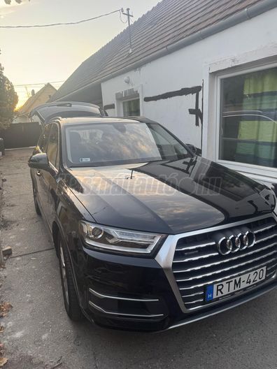 AUDI Q7 3.0 V6 TDI quattro Tiptronic ic [7 személy]