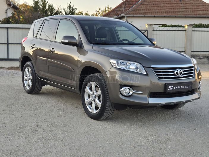 TOYOTA RAV 4 Rav4 2.0 Executive Navi