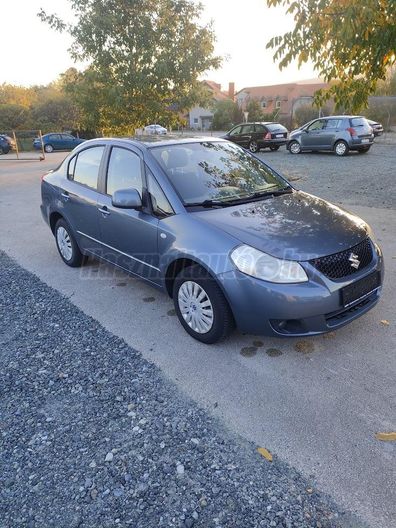 SUZUKI SX4 Sedan 1.6 GLX AC