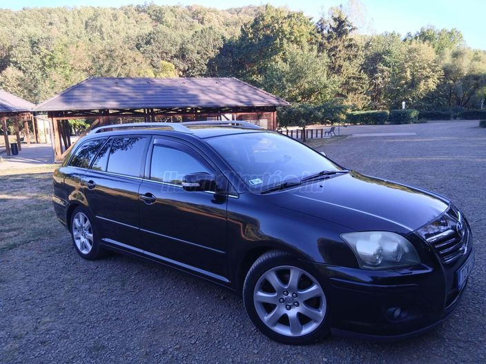 TOYOTA AVENSIS 2.0 Sol Plus