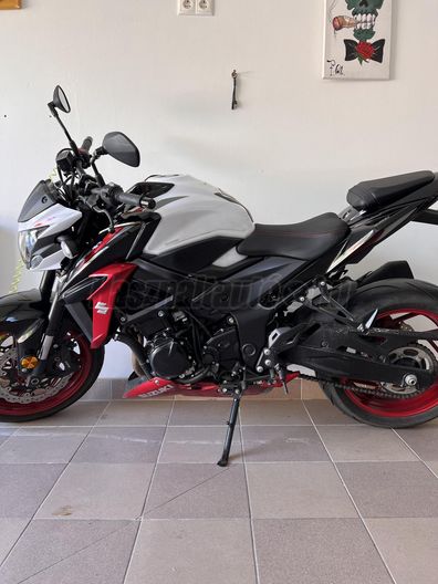 SUZUKI GSX-S 750