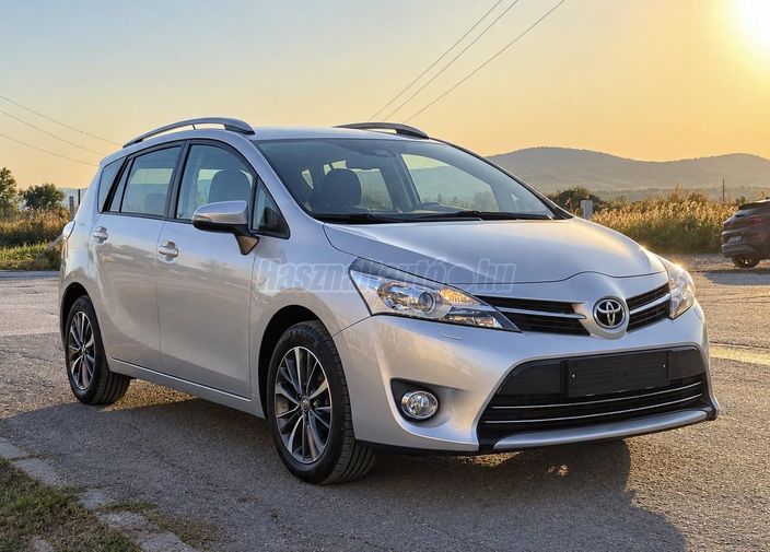 TOYOTA VERSO 1.8 Executive TSS [7 személy]