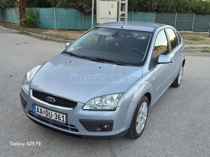 FORD FOCUS 1.6 Ghia