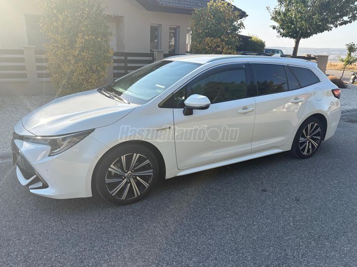 TOYOTA COROLLA Touring Sports 2.0 Hybrid Comfort Style Tech e-CVT