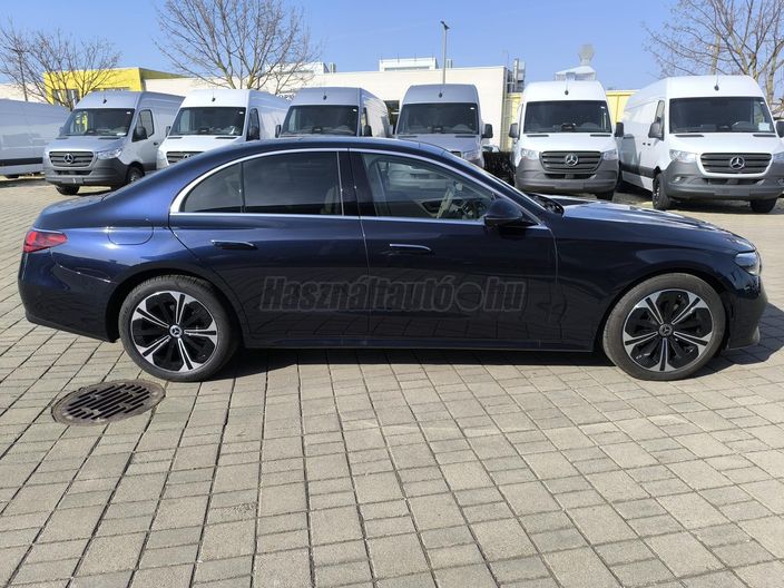 MERCEDES-BENZ E-OSZTÁLY E 200 9G-TRONIC Mild hybrid drive